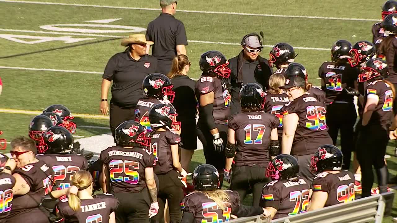 Thumbnail image for Town Square TV presents MN Vixen Women's Football